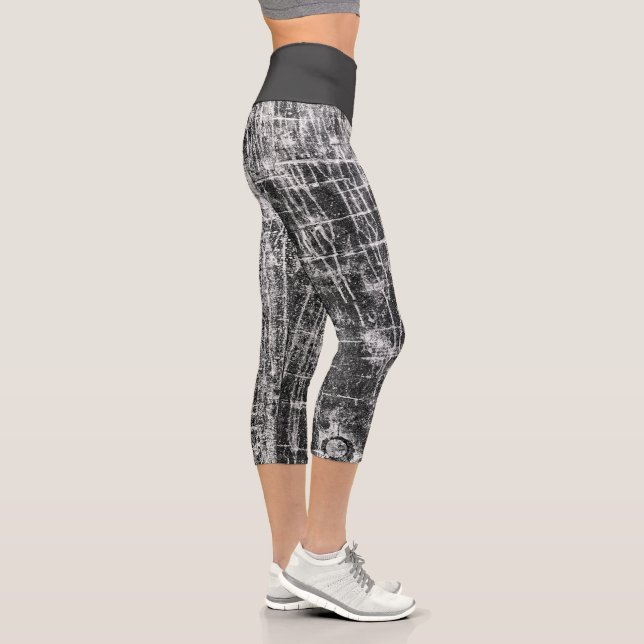 run off walls  capri leggings (Right)