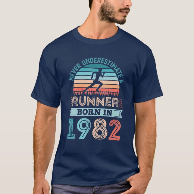 Runner Born In 1982 40Th Birthday Running Gift T-Shirt (Front)