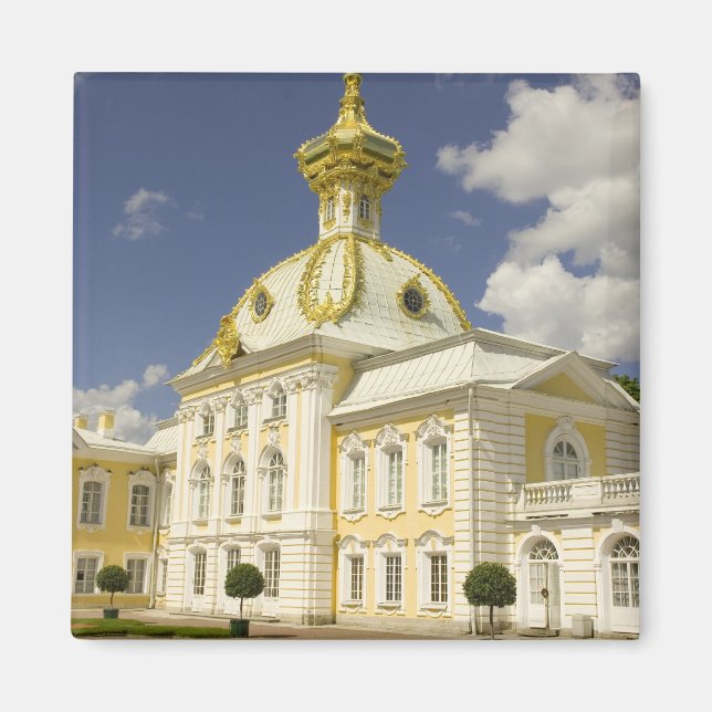 Russia. Petrodvorets. Peterhof Palace. Peter the 5 Magnet (Front)
