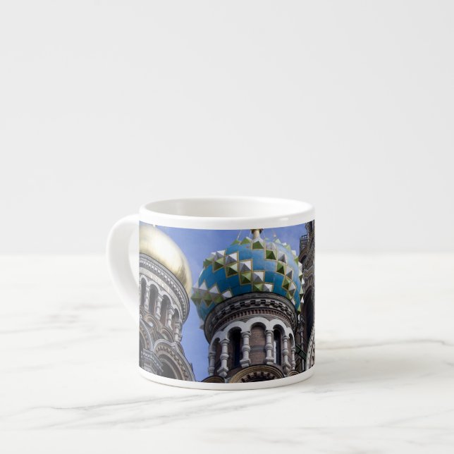 Russia, St. Petersburg, Nevsky Prospekt, The 2 Espresso Cup (Front Left)