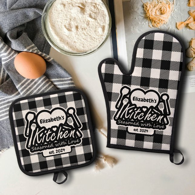 Rustic Black & White Buffalo Plaid Custom Kitchen Oven Mitt & Pot Holder Set (Creator Uploaded)