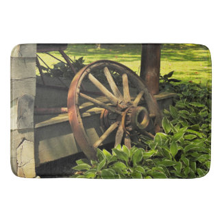 Rustic Charm – Weathered Wagon Wheel Photography Bath Mat