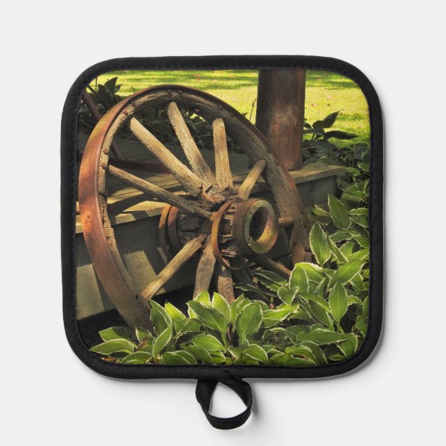 Rustic Charm – Weathered Wagon Wheel Photography Pot Holder (Front)
