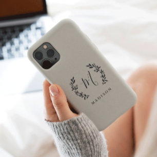 Rustic Laurel Script Monogram Name Case-Mate iPhon iPhone 14 Pro Max Case