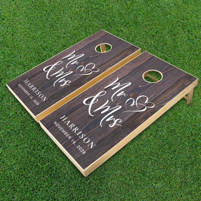 Rustic Mr and Mrs Wedding Cornhole Set (Creator Uploaded)