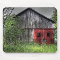 Rustic Old Barn Mouse Pad