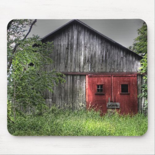Rustic Old Barn Mouse Pad