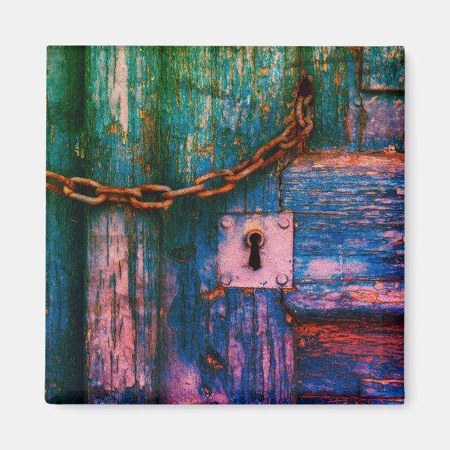 Rustic painted wood door keyhole vintage magnet (Front)