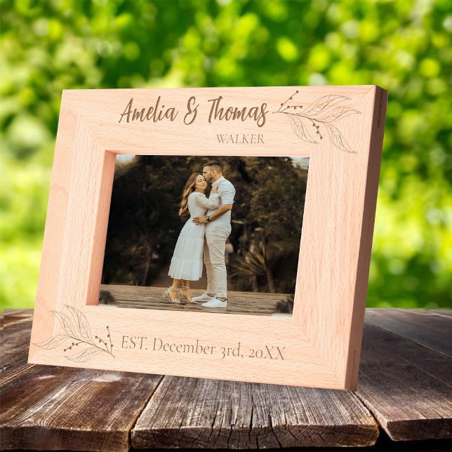 Rustic Photo frame for weddings with Names Engraved Frames (Rustic Photo frame for weddings with Names Engraved Frames)