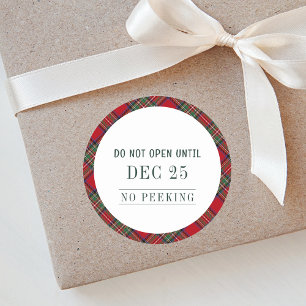 Rustic Plaid Christmas Red Green Stewart Tartan Classic Round Sticker