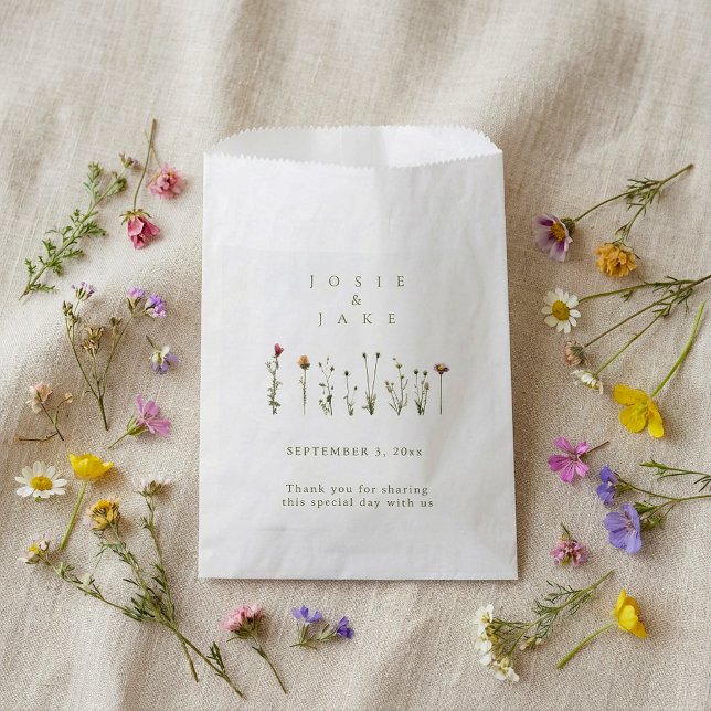 Rustic wedding wildflowers favor bags (Rustic wedding wildflowers favor bags.)
