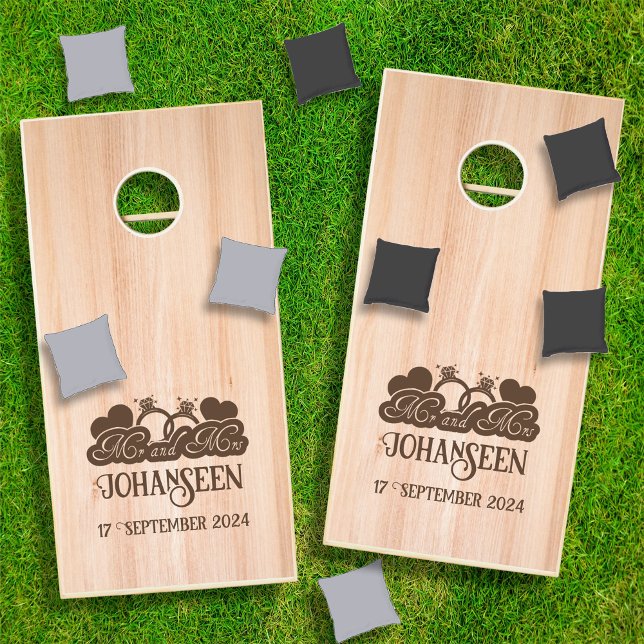 Rustic Wood Mr and Mrs Farmhouse Couple Wedding Cornhole Set (Creator Uploaded)