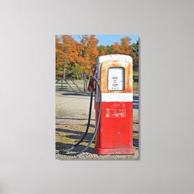Rusty Gas Pump Canvas Print (Front)