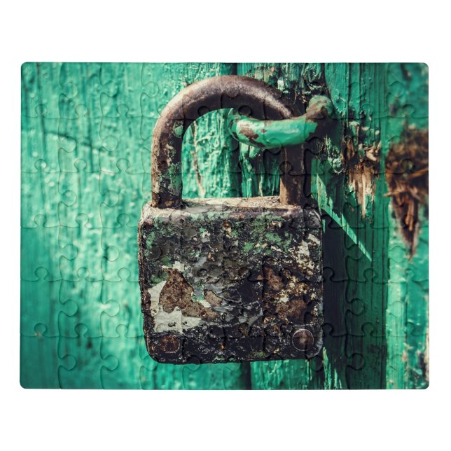 Rusty Old Padlock Jigsaw Puzzle (Puzzle Horizontal)