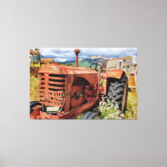 Rusty Old Vintage Tractor Canvas Print (Front)