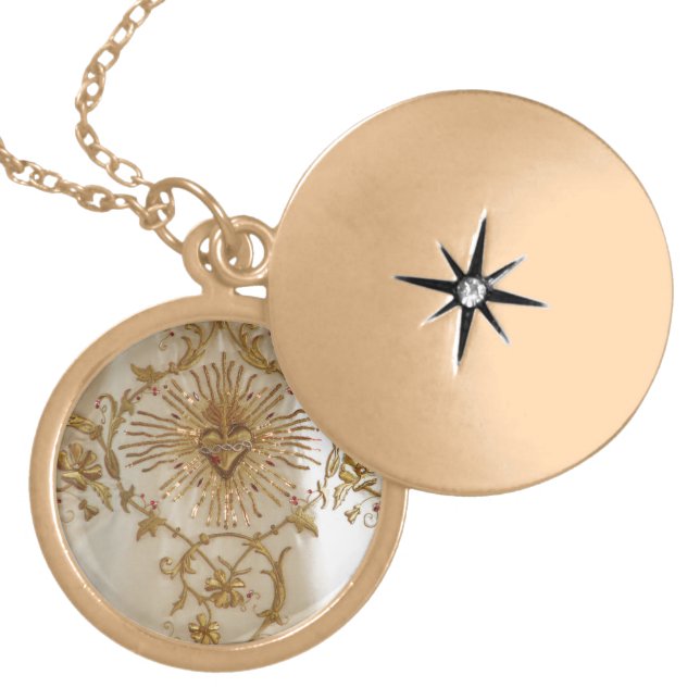 SACRED HEART DESIGN LOCKET NECKLACE (Front)