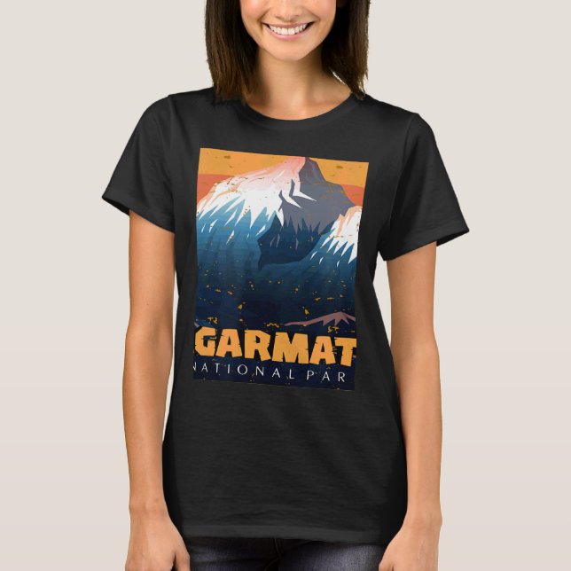 Sagarmatha Mountains National Park Everest Nepal T T-Shirt (Front)