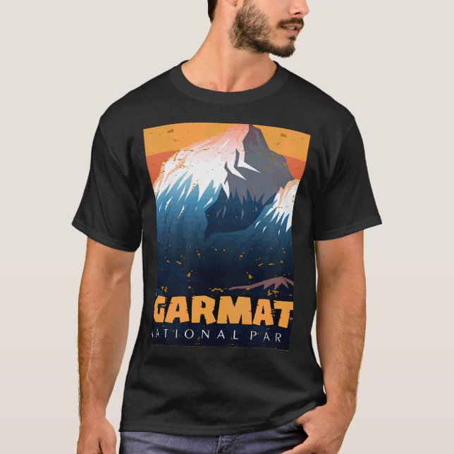 Sagarmatha Mountains National Park Everest Nepal T T-Shirt (Front)