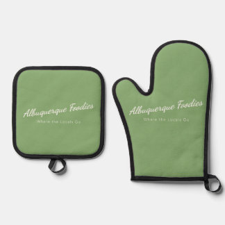 Sage Oven Mitt and Potholder Set