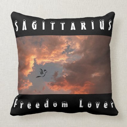 SAGITTARIUS -FREEDOM LOVER THROW PILLOW