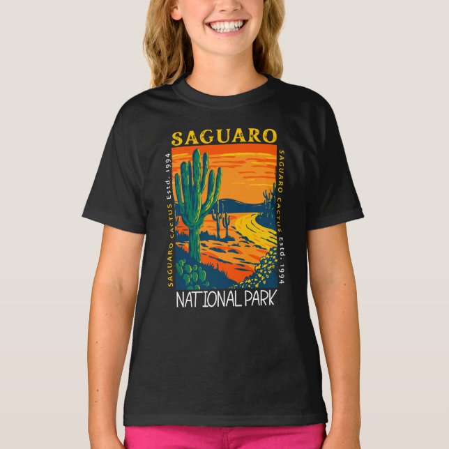 Saguaro National Park Arizona Vintage Distressed  T-Shirt (Front)