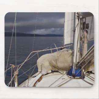 Sailing into a storm -  Mousepad