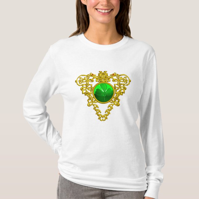 SAINT PATRICK'S CELTIC HEART WITH GREEN SHAMROCK T-Shirt (Front)