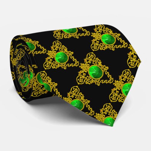 SAINT PATRICKS CELTIC HEART WITH GREEN SHAMROCK TIE