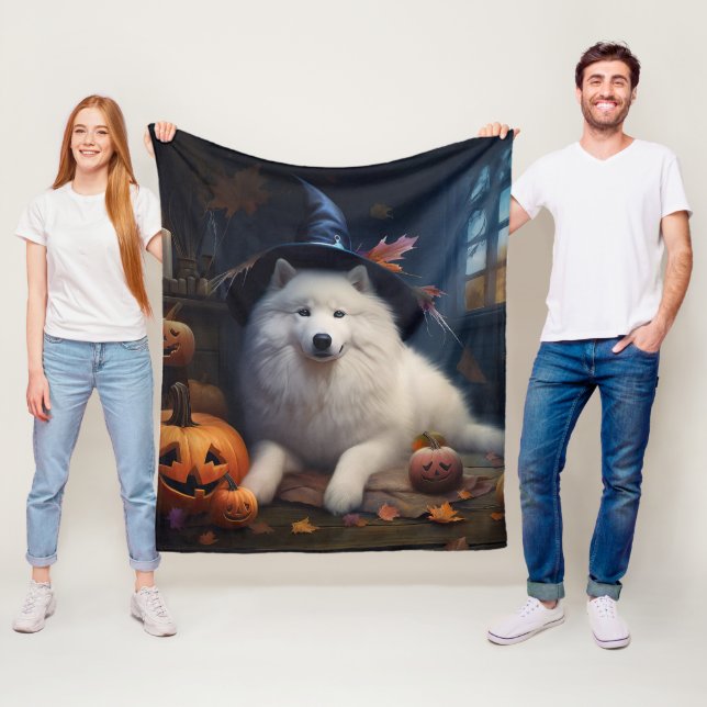 Samoyed Pumpkins Halloween Scary Fleece Blanket (In Situ)