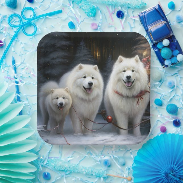 Samoyed Snowy Sleigh Christmas Decor Paper Plates (Party)