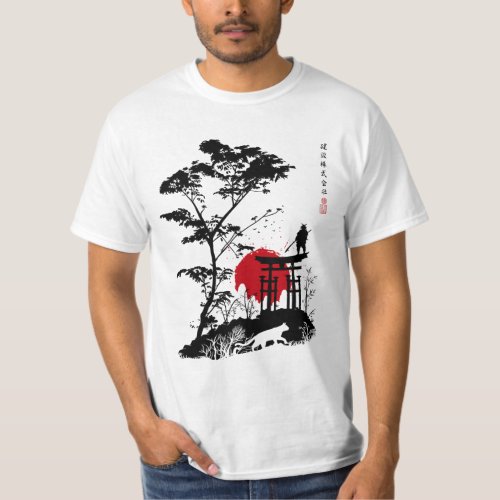 Samurai on torii T_Shirt