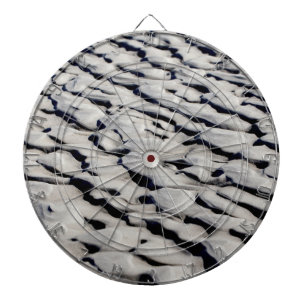 Sand pattern dart board