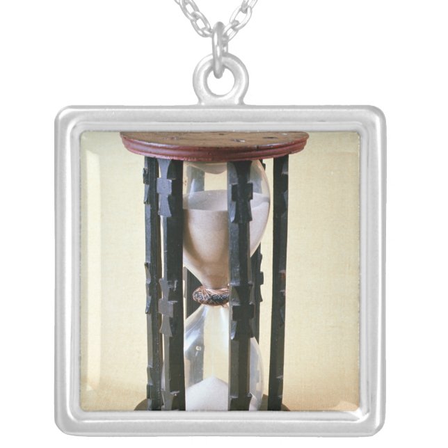 Sandglass, 17th century silver plated necklace (Front)