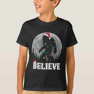 Santa Bigfoot Christmas Lights Funny Sasquatch Bel T-Shirt