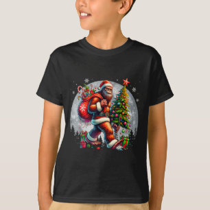 Santa Bigfoot Christmas Tree Xmas Lights Funny Sas T-Shirt