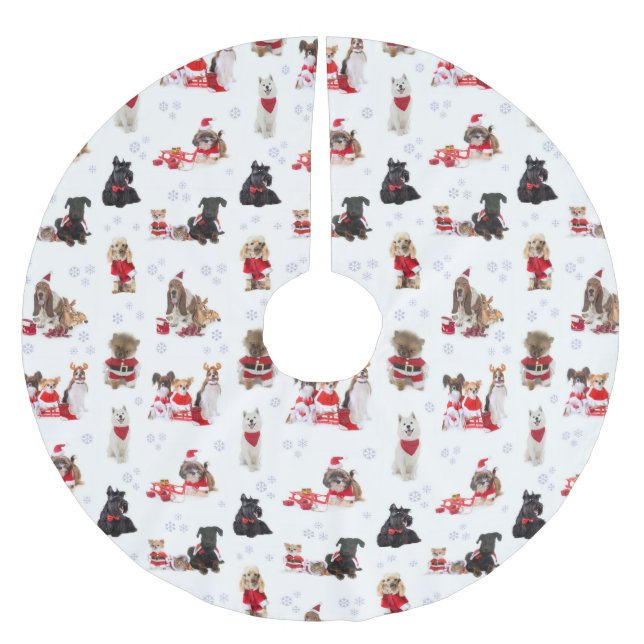 SANTA PUPS BRUSHED POLYESTER TREE SKIRT (Front)