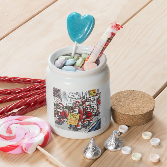 Santa Strike candy jar (In Situ)