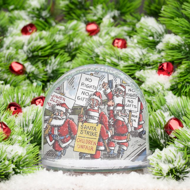 Santa Strike snow globe (Christmas)