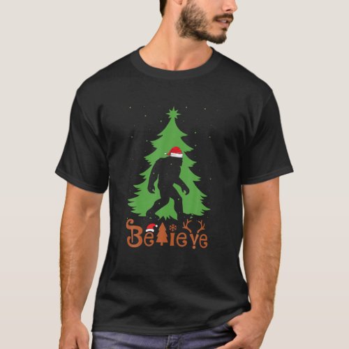 Santaquatch Believe Bigfoot Christmas Santa Hat Xm T_Shirt