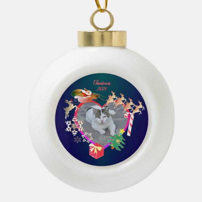 Santa's Reindeer Photo Heart Frame Ceramic Ornamen Ceramic Ball Christmas Ornament (Front)