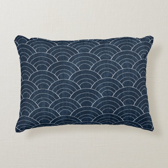 Sashiko seamless indigo dye pattern with tradition accent pillow (Front)