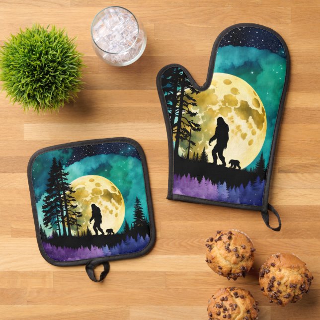 Sasquatch and Bear on the mountain Oven Mitt & Pot Holder Set (Top Down)