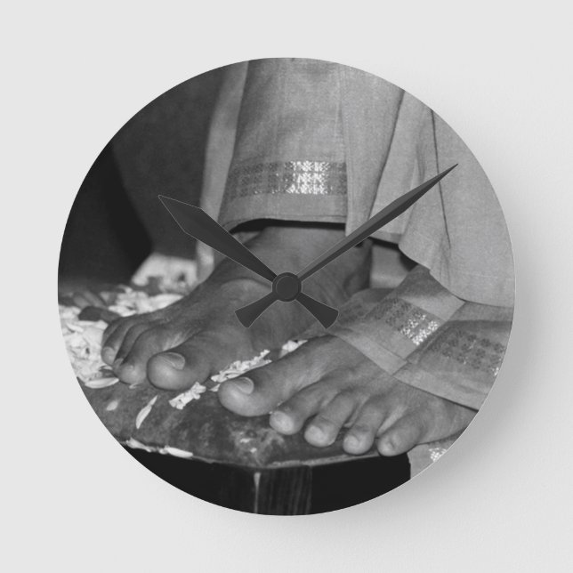 Sathya Sai Baba Lotus Feet Clock (Front)