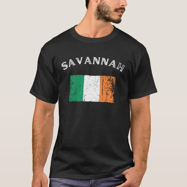 SAVANNAH GEORGIA Irish American Flag Badge T-Shirt (Front)
