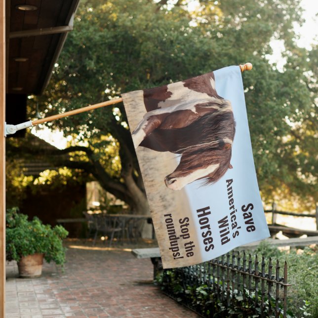 Save America's Wild Horses Splaash House Flag (In SItu)