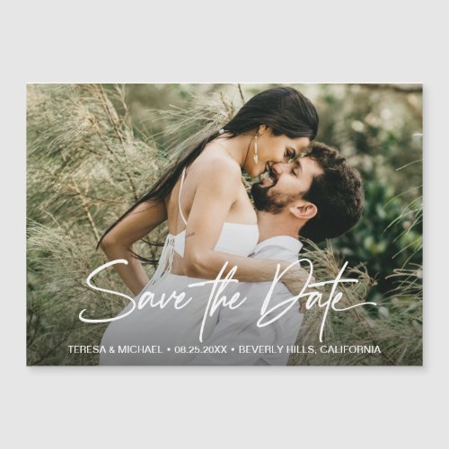 Save the Date Handlettering Engagement Photo