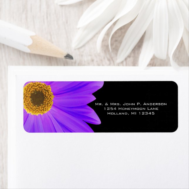 Save the Date Lime Gerber Daisy Label (Insitu)