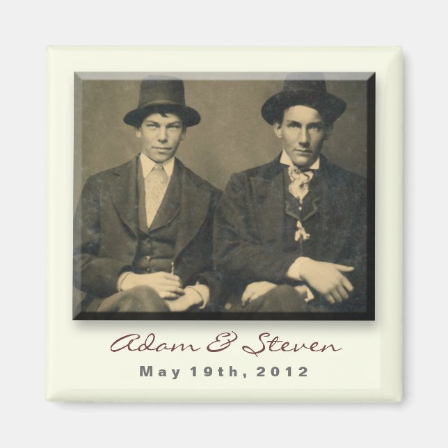 Save the Date magnet with vintage portrait. (Front)