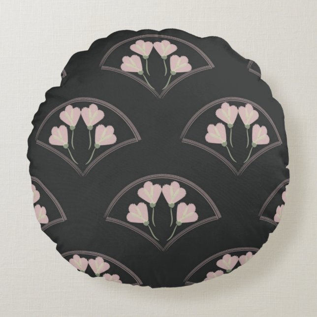 "Scallop Garden" Round Pillow (Front)