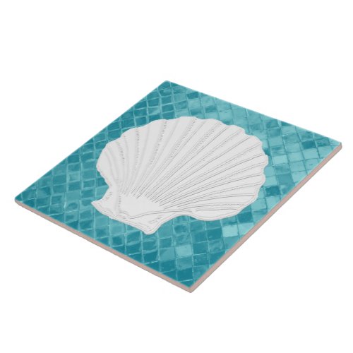 Scallop Shell on Aqua Sea Glass Pattern Ceramic Tile